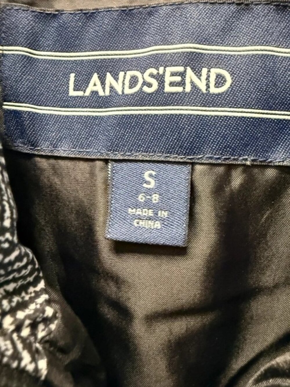 Lands’ End Women’s Puffer Vest Small Black White Herringbone Full Zip Quilted - Picture 4 of 6